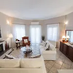 Villa Marilia Tsoukaládhes