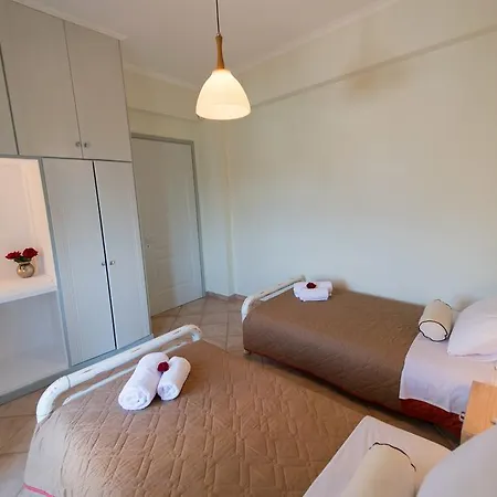 Marilia * Tsoukaládhes