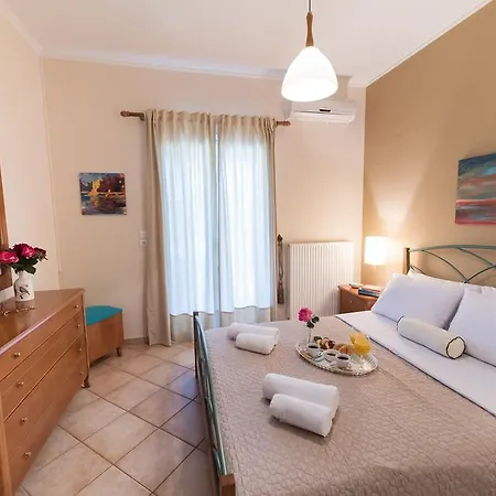 Marilia Villa Tsoukaládhes