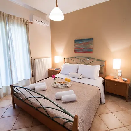 Marilia Villa Tsoukaládhes