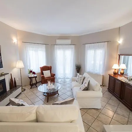 Villa Marilia Tsoukaládhes